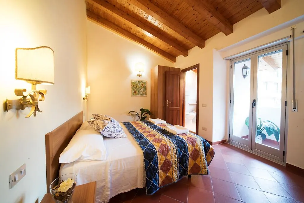 San Giacomo Sant'Alessio Siculo Guest house